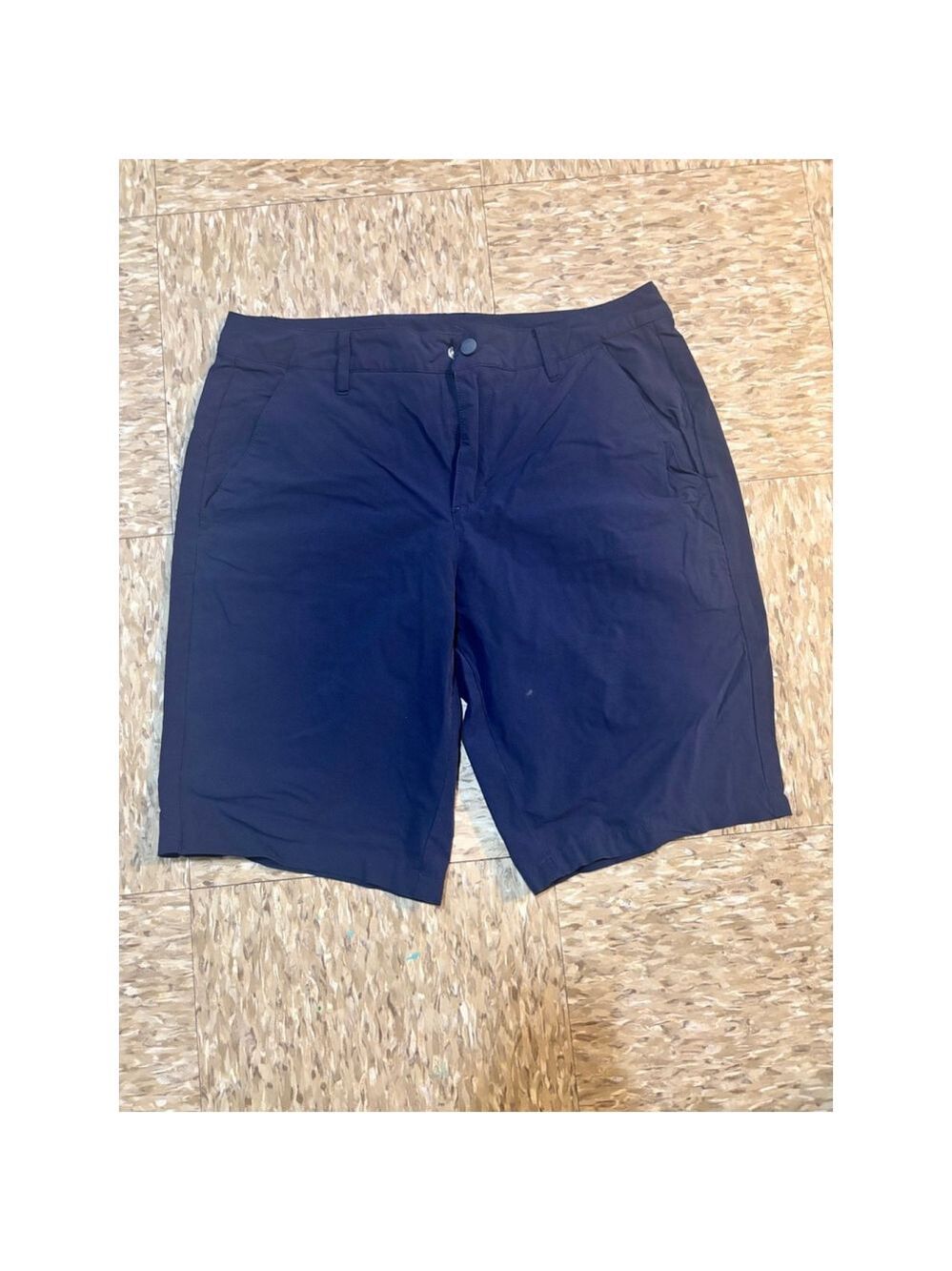 Inesis shorts